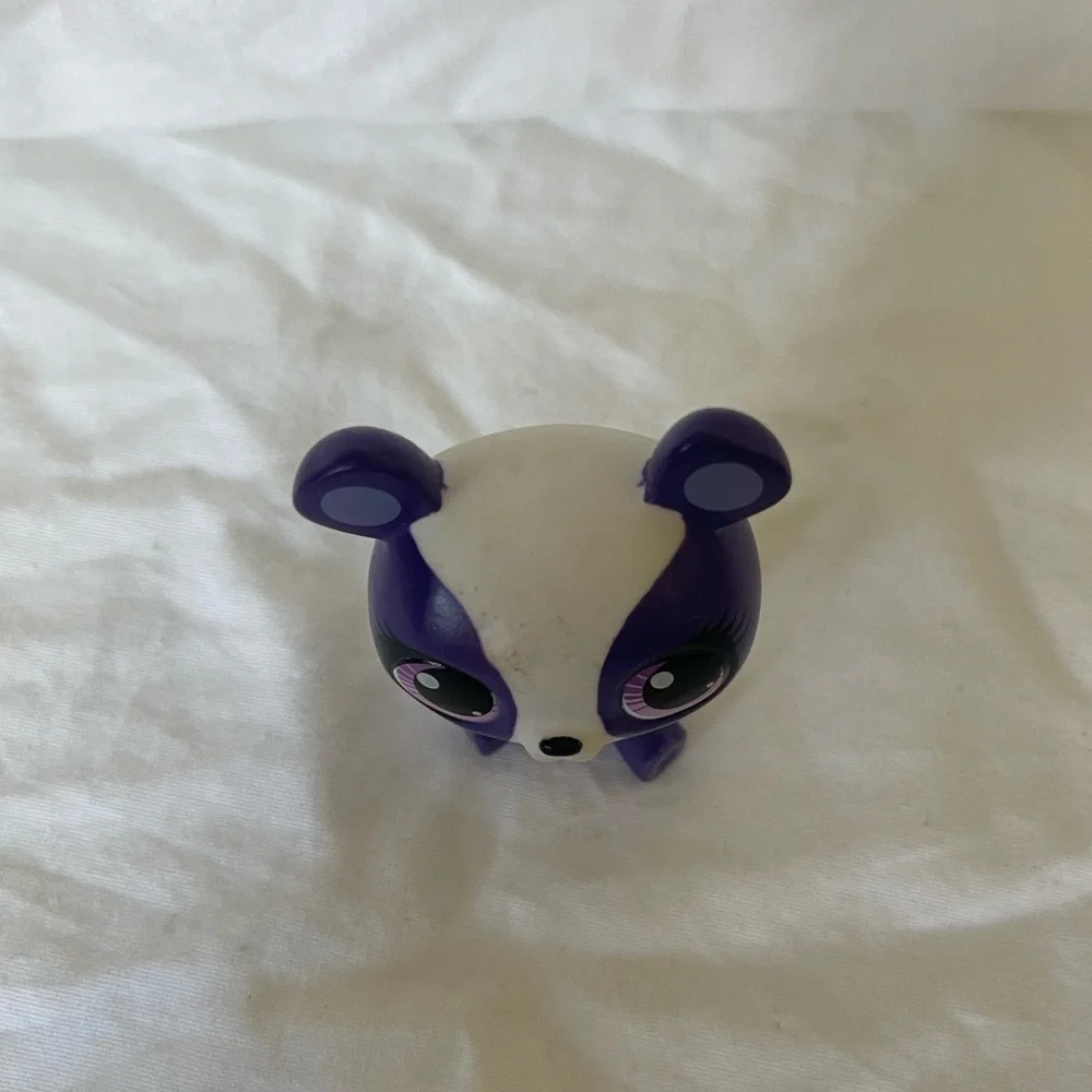 LITTLEST PETSHOP PET SHOP LPS #3620 HASBRO PANDA BEAR WHITE PURPLE PINK EYES